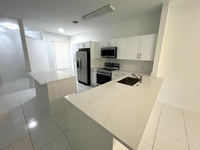 Building Photo - 3166 Via Poinciana