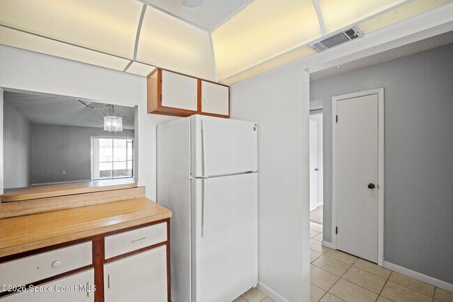 Building Photo - 3799 S Banana River Blvd