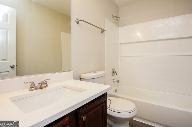 Building Photo - 5875 Sunflower Ct