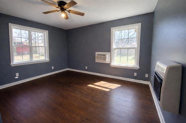 Building Photo - 1716 N Ridgewood Dr