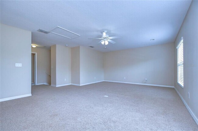 Building Photo - 3341 Grassglen Pl