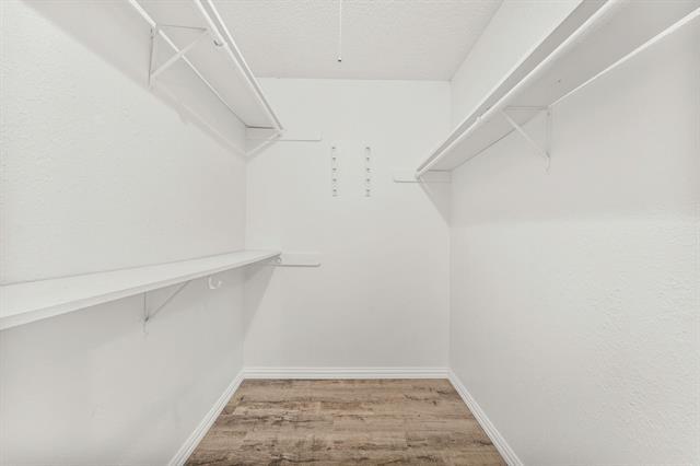 Building Photo - 128 Oakwood Ln