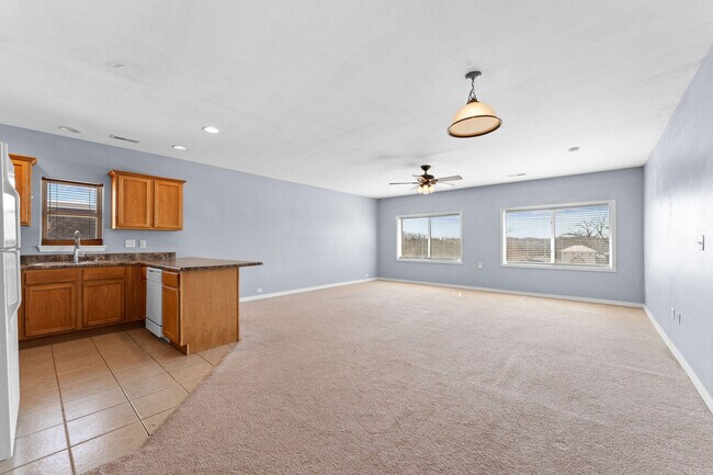 Building Photo - 12056 MO-13