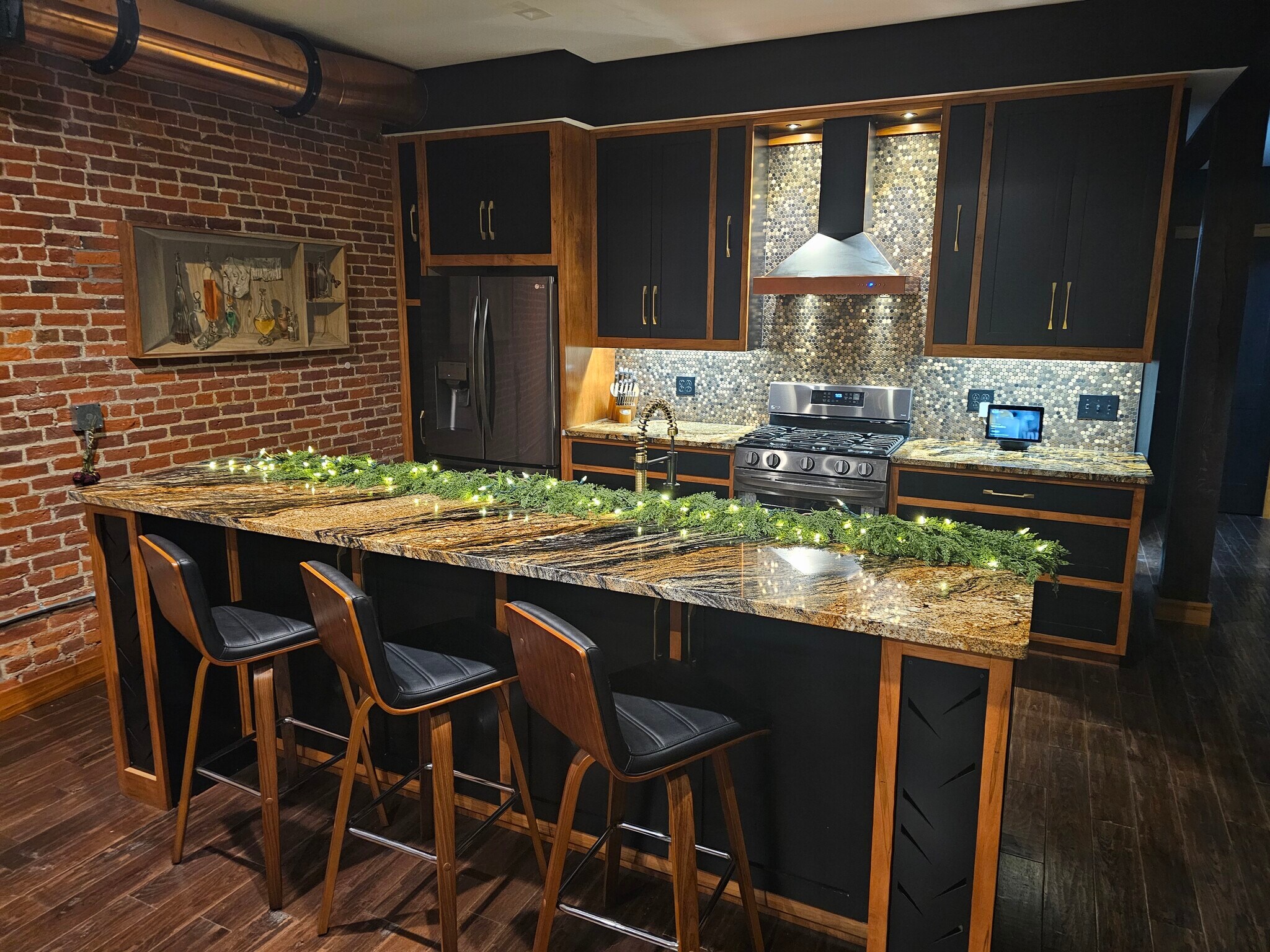 Building Photo - 98 Genesee St