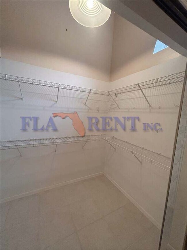 Building Photo - *  2Bed 2Bath with Bonus Room Golf Villa located in Winter Springs *