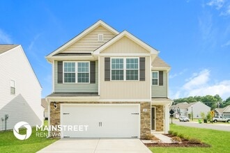 Building Photo - 300 Gourd St