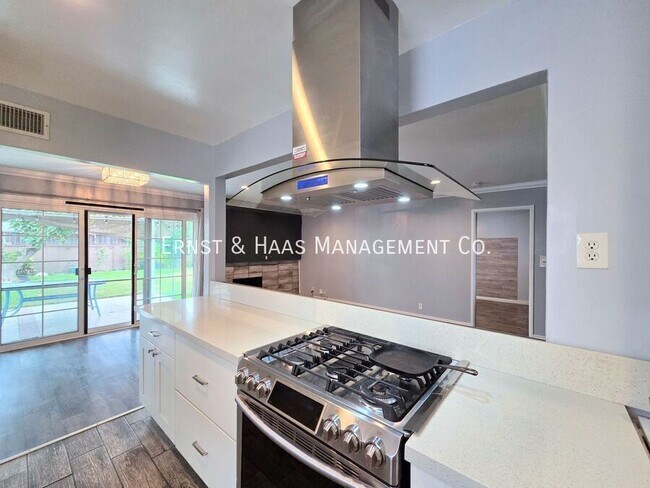 Building Photo - 8131 San Mateo Cir