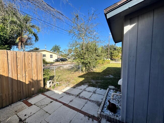 Building Photo - 8761 40th Ter N