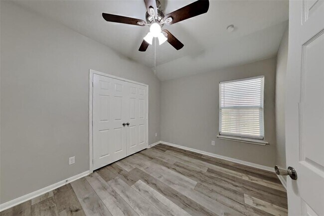 Building Photo - 12231 Piney Bend Dr