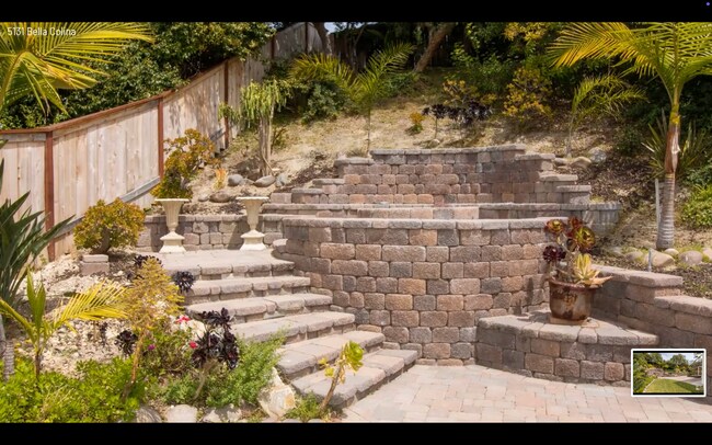 Building Photo - Incredible Rancho Del Oro Home!