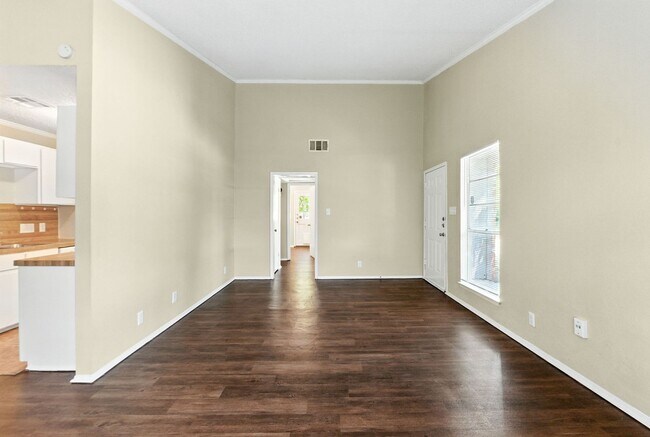 Building Photo - CV-AUS2600 Brickford