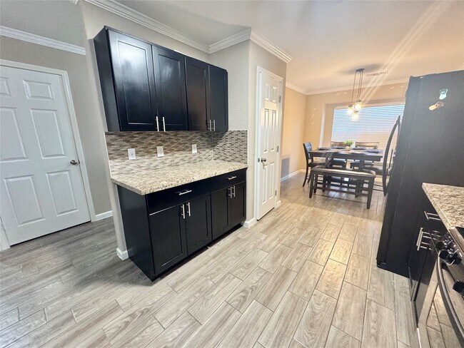 Building Photo - 12411 Meadow Frost Ln