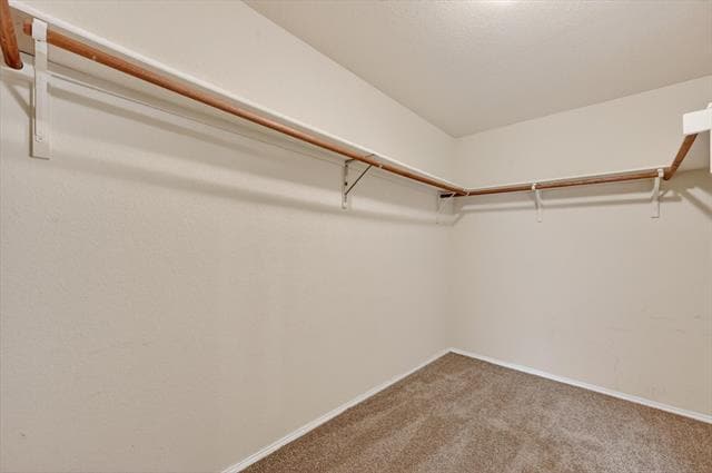 Building Photo - 5640 Lincolnwood Dr