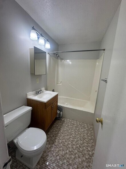 Building Photo - 45 Stevens St