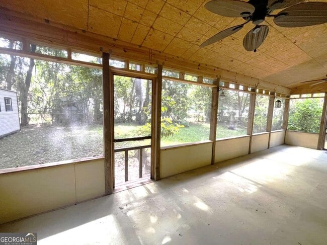 Building Photo - 402 Wheeler St