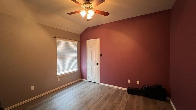 Building Photo - 3506 Nandina Dr