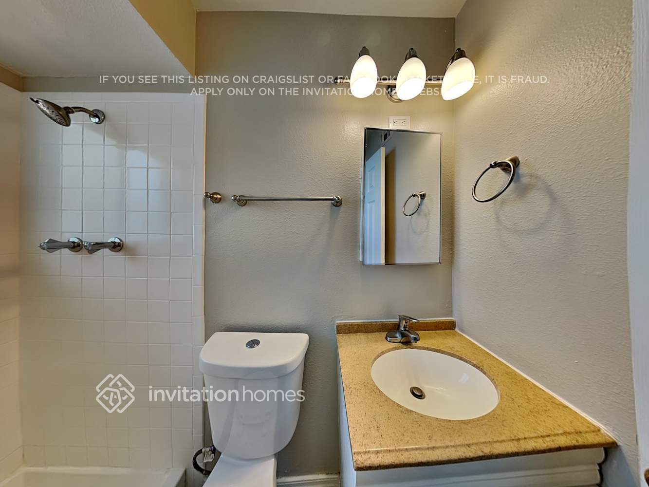 Building Photo - 3826 W Bloomfield Rd