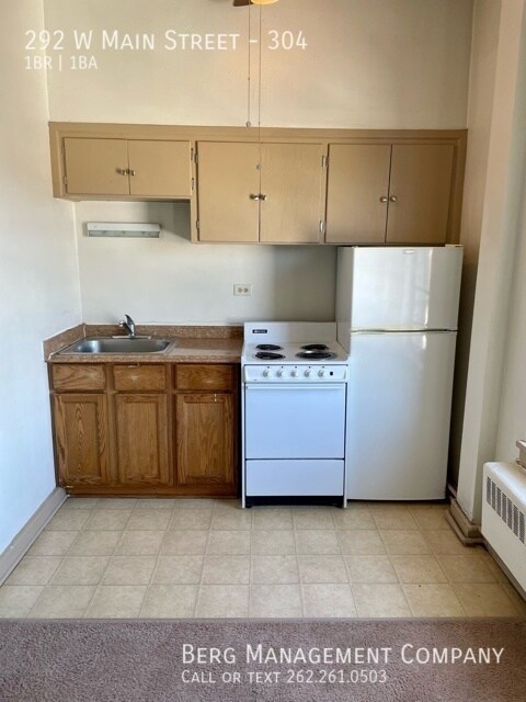 Building Photo - 292 W Main St