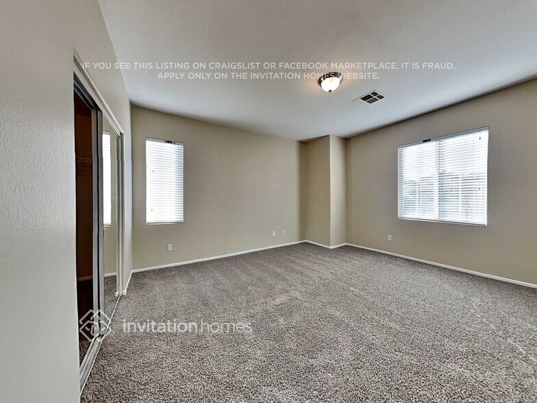 Building Photo - 9800 Red Horse St