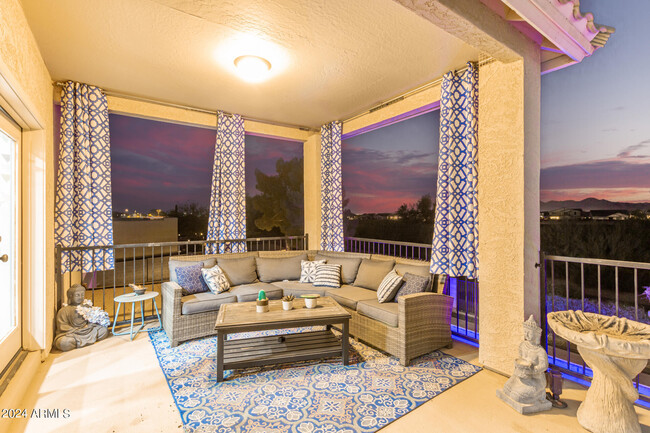 Building Photo - 20475 E Palomino Dr