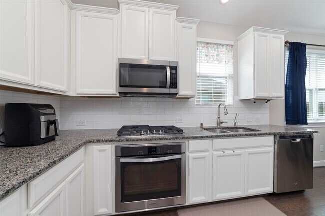 Building Photo - 24707 Harbor Terrace Ln