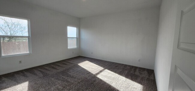 Building Photo - 4150 Admirals Bnd