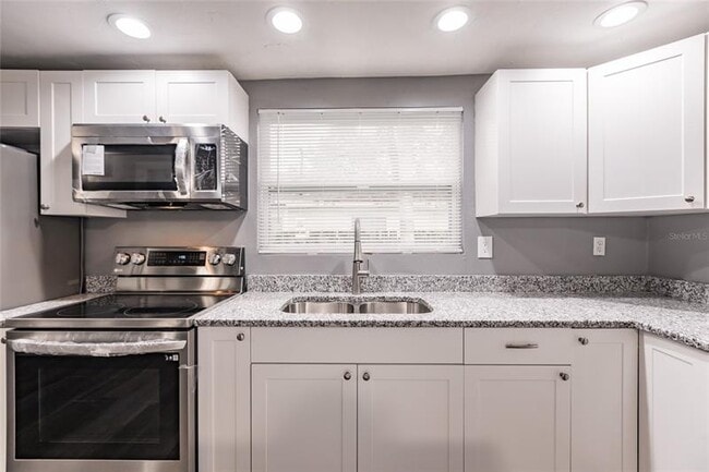 Building Photo - 3900 Locust Ave