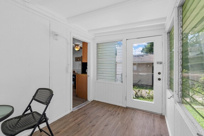 Building Photo - 6563 Julian Ave