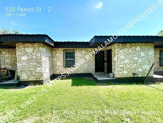 Building Photo - 520 Prado St