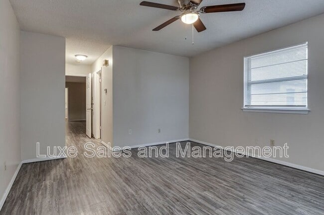 Building Photo - 117 Sahoma Terrace