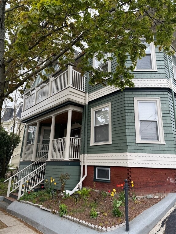 Building Photo - 38 Pinckney St