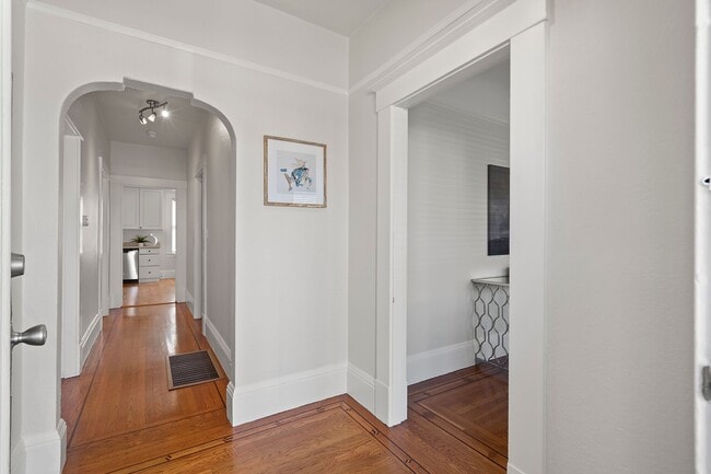 Building Photo - 349 Commercial Ave