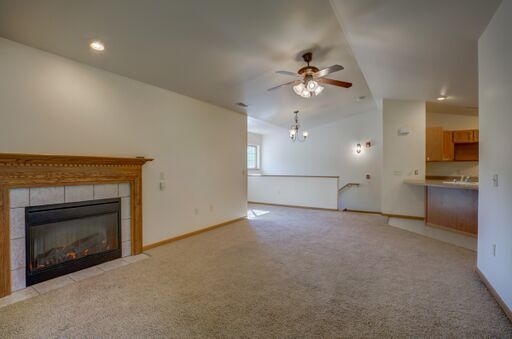 Gas fireplace - upper unit great room. - 325 Henry Dr