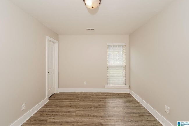 Building Photo - 149 Rossburg Dr