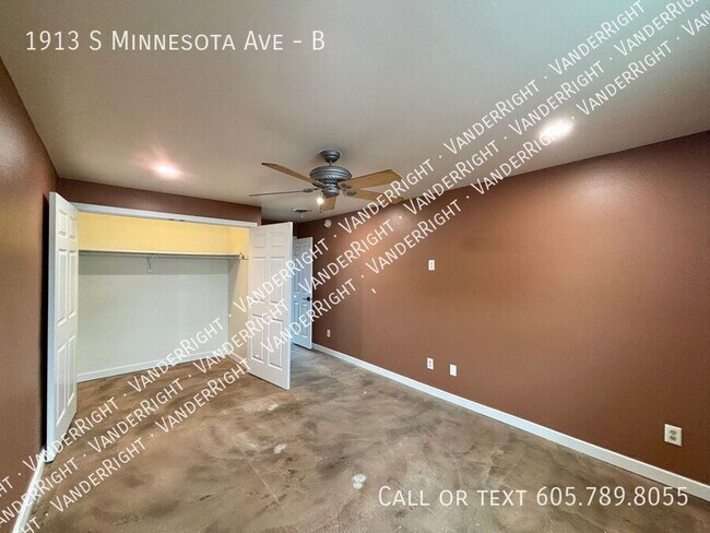 Building Photo - 1913 S Minnesota Ave