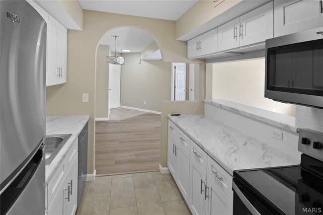 Building Photo - 315 Shirley Ridge Dr