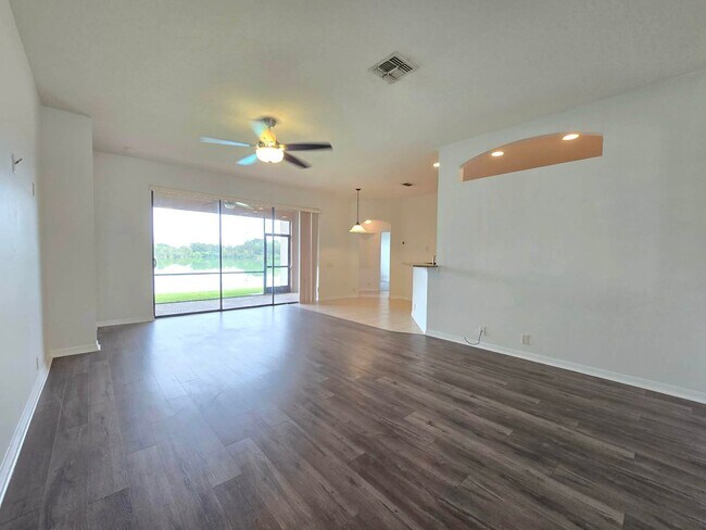 Building Photo - Waterfront home for RENT! 4 bed/2.5 bath