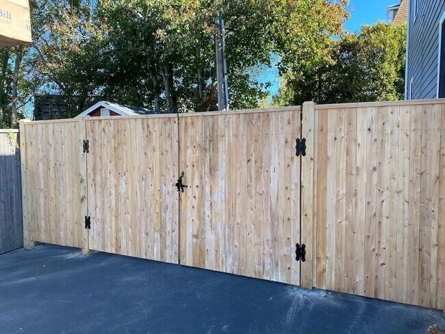 Building Photo - 6 Boss Ct