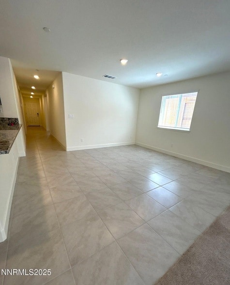 Building Photo - 904 Cascade Range Dr
