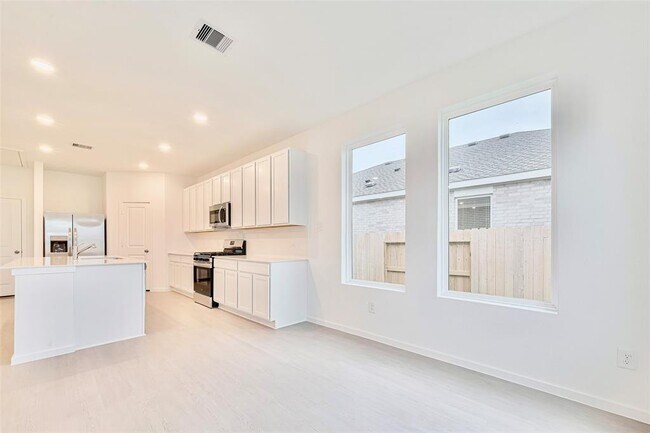 Building Photo - 26415 Virginia Wild Rye Ln