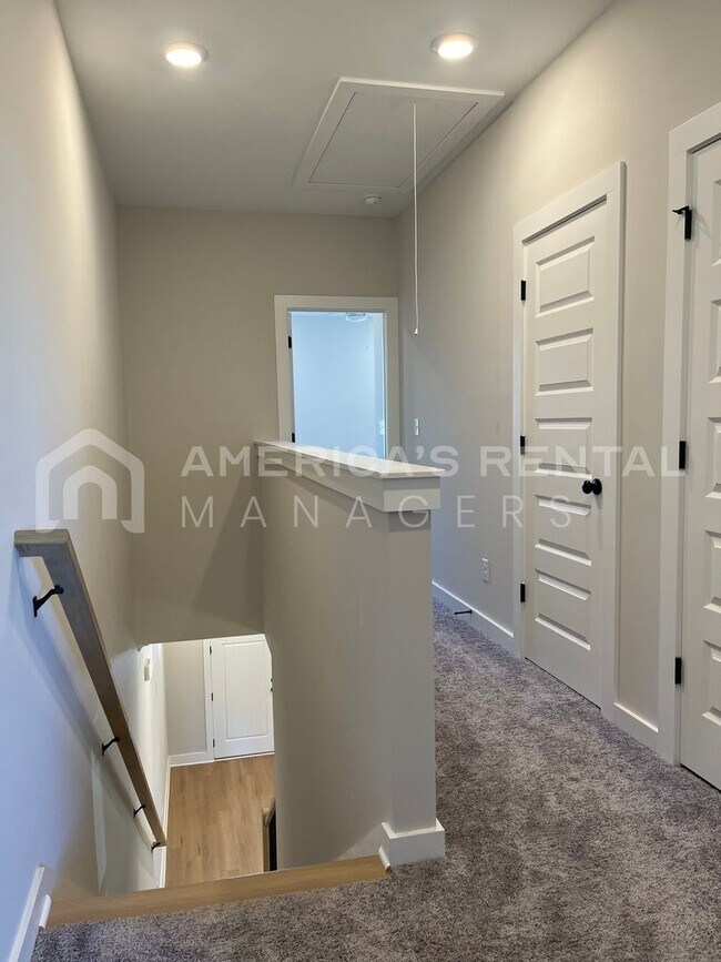 Building Photo - Home for rent in Hoover!!! Available to View Now!