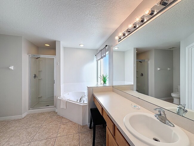 Building Photo - 217 Sevilla Ave