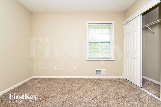 Building Photo - 1407 Colony East Circle