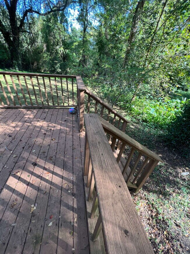 Building Photo - Large 2BD/ 2BTH with loft-Great Location
