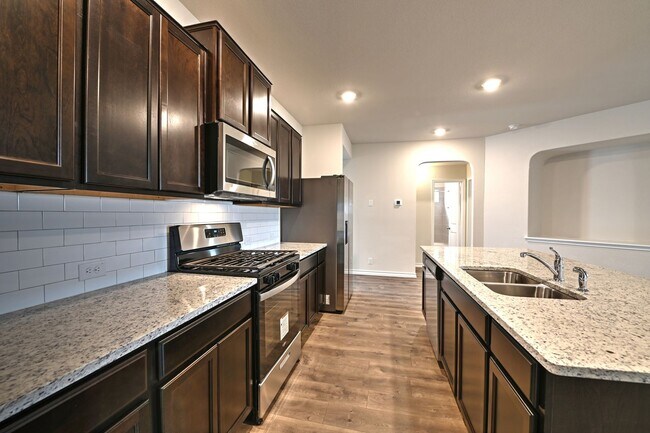 Building Photo - 13035 Minuet Sway