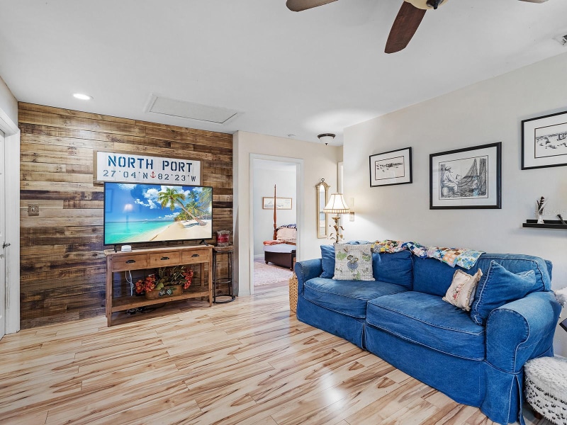 Building Photo - 3932 Ragen St