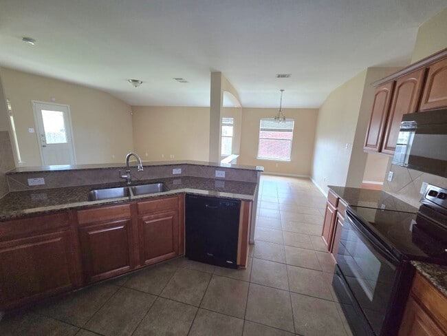 Building Photo - 4 Bed/ 2 Bath in Killeen TX