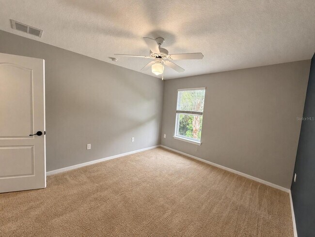 Building Photo - 895 Hacienda Cir