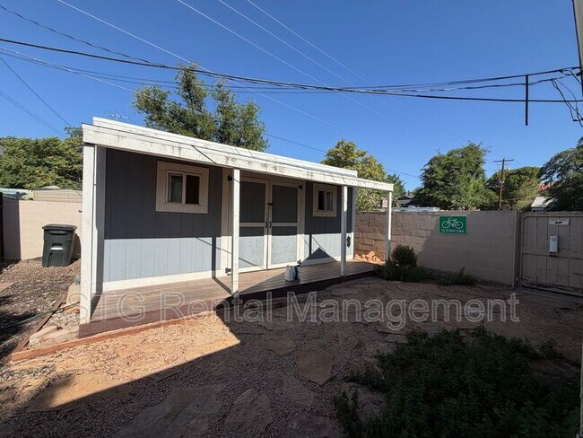 Building Photo - 337 W 200 N