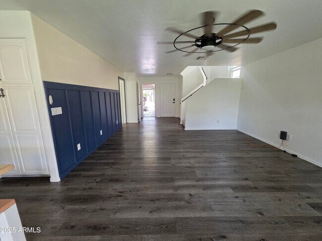 Building Photo - 22461 W Woodlands Ave